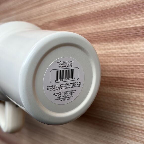 40oz hydraquench tumbler with handle in cream - Picture 10 of 12